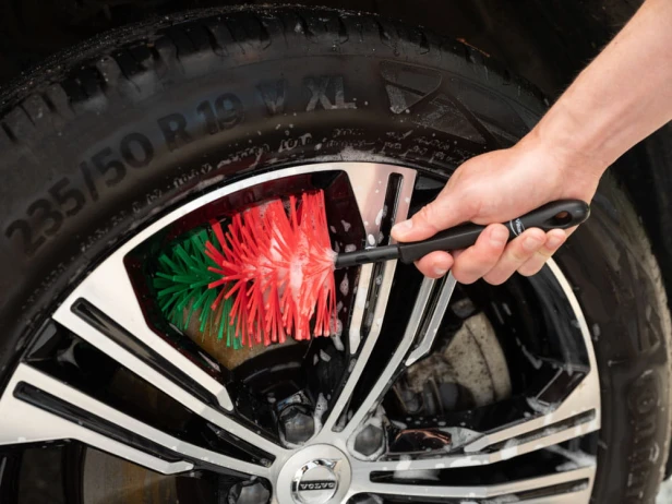 vikan-alloy-wheel-brush-large-525652-4_big.jpg