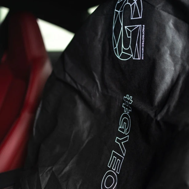 gyeon-q2m-seatcover_big.jpg