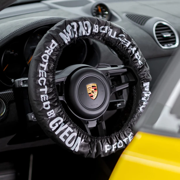 pol-pl-q2m-steering-wheelcover-2420-1_big.jpg